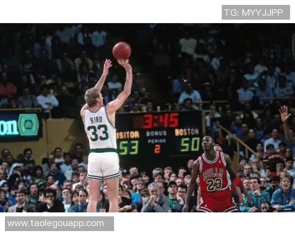 公牛与凯尔特人激战四月二十二日球迷期待精彩对决与历史交锋 公牛与凯尔特人激战四月二十二日球迷期待精彩对决与历史交锋