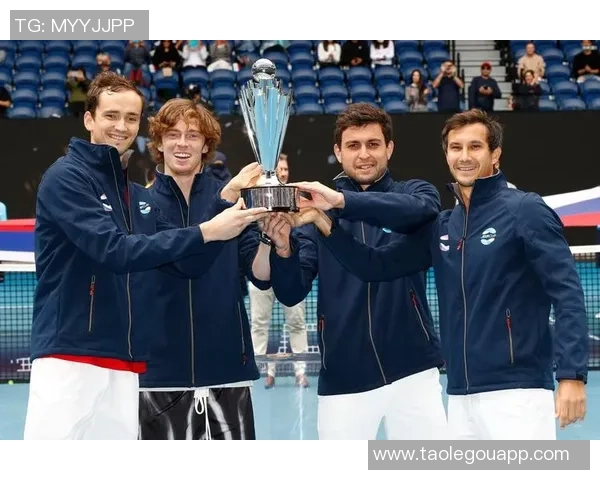 德约科维奇与卡拉采夫精彩对决视频回顾及赛后分析 德约科维奇与卡拉采夫精彩对决视频回顾及赛后分析